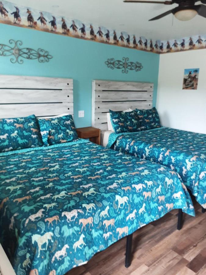 Horseshoe Riverside Lodge Каньйон-Лейк Екстер'єр фото