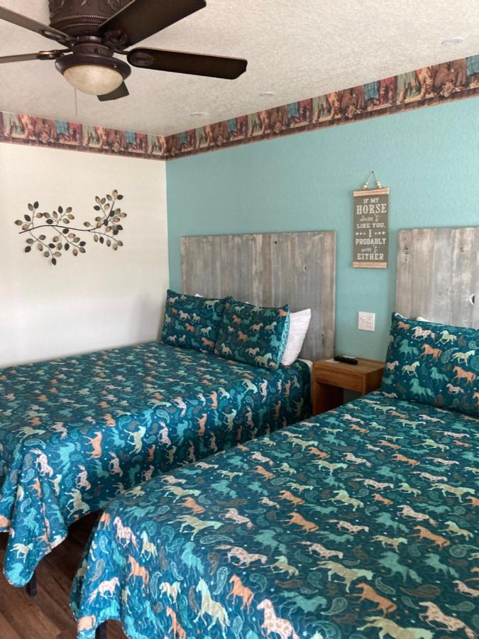 Horseshoe Riverside Lodge Каньйон-Лейк Екстер'єр фото